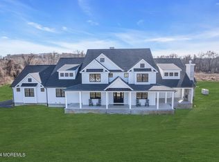 8 Hillcrest Dr, Colts Neck, NJ 07722