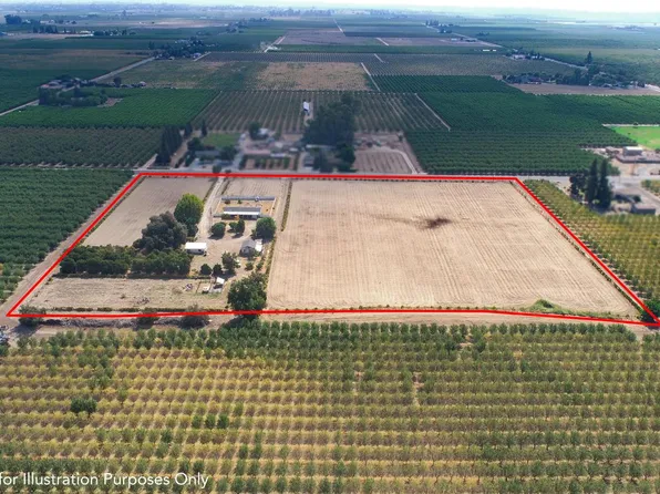 12725 S Fowler Ave, Selma, CA 93662