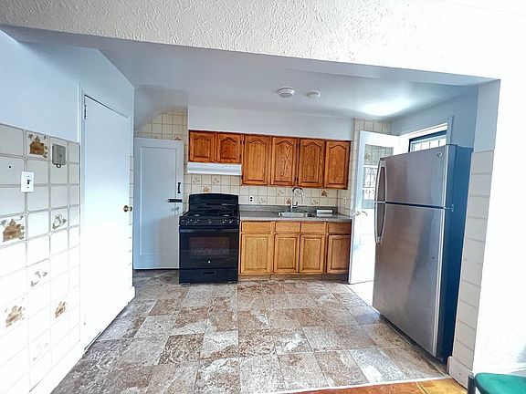 4th image of 34-46 74th St #1