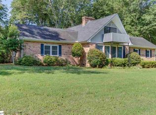 37 Cathcart Cir, Laurens, SC 29360