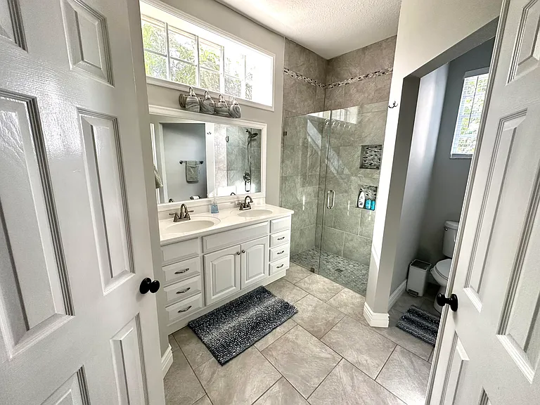 1000 Lake Breeze Dr — Photo 10