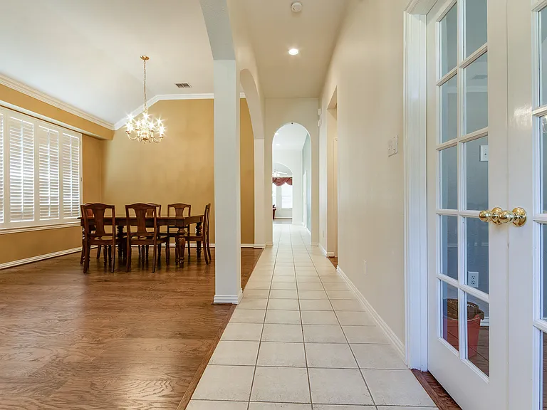 4429 Burnhill Dr — Photo 13