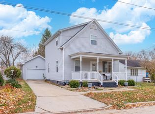110 Lake St, Bloomington, IL