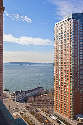 Rented by R New York | media 14