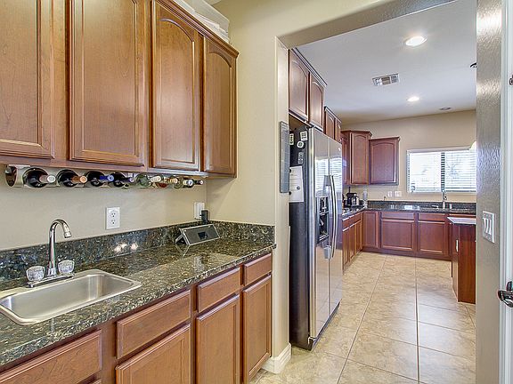 5th image of 22919 N 41st St