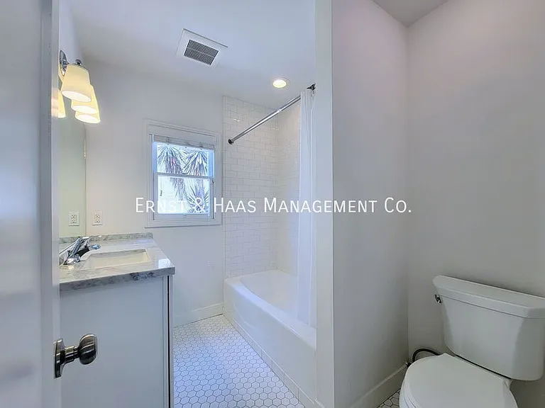 2227 Camden Ave — Photo 11