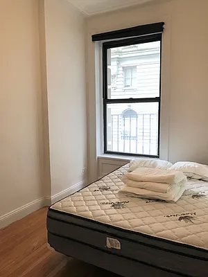 Rented by Compass | media 25