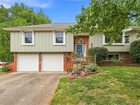 573 E 126th Ter, Olathe, KS 66061