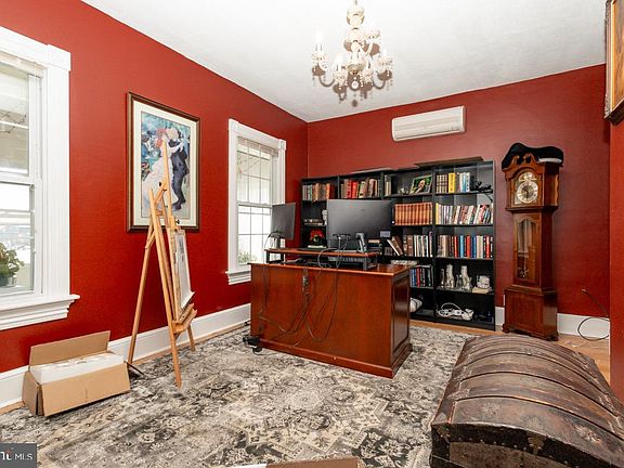 5th image of 30 Rockville Rd