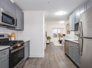 BLVD 446, Newark, NJ 07108