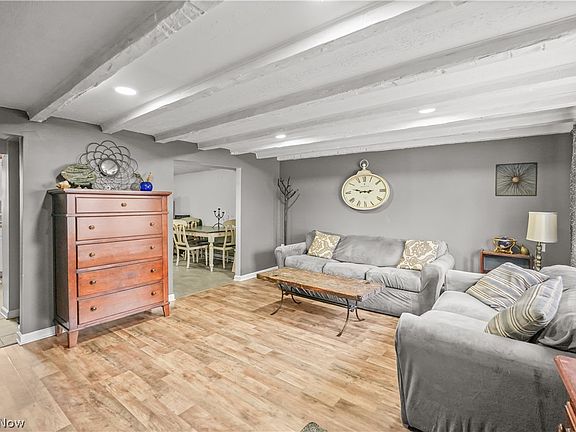 3rd image of 65 N Seneca St