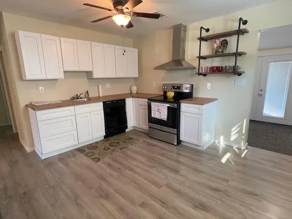 303 Chestnut Dr, Phoenixville, PA 19460