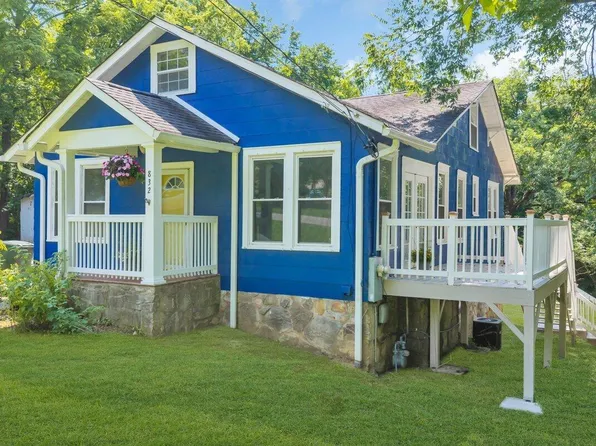 832 Fairmount Ave, Signal Mountain, TN 37377