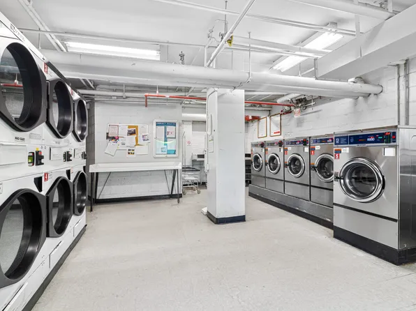 1 Fordham Hill Oval image 11 of 14