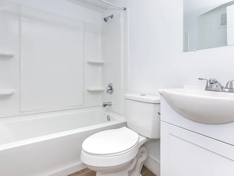 George Apartments - 625 3rd Street Southwest - 5 — Photo 8