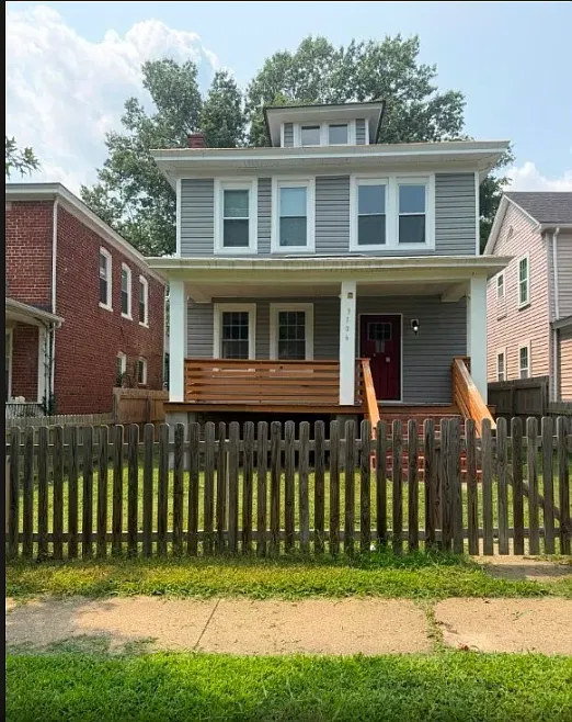 4 bed, 1776 sqft, $2,300 — Photo 1