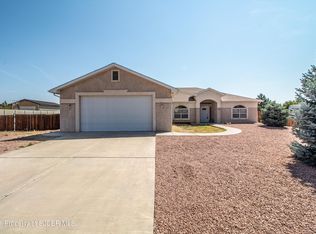 5906 Hogan Ave, Farmington, NM 87402