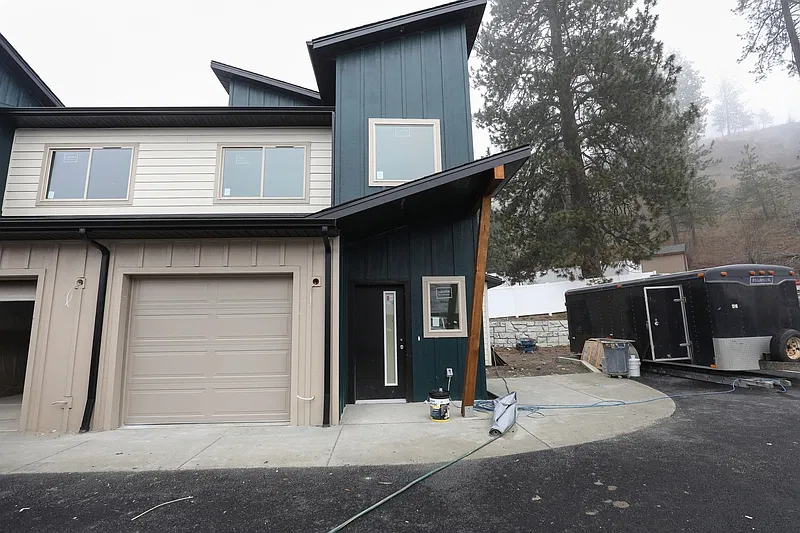 2 bed, 2.5 bath, $2,195 — Photo 1