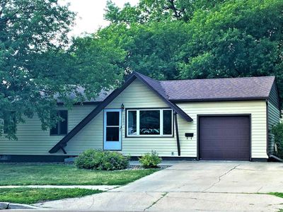 1605 S Olive Dr, Sioux Falls, SD, 57103