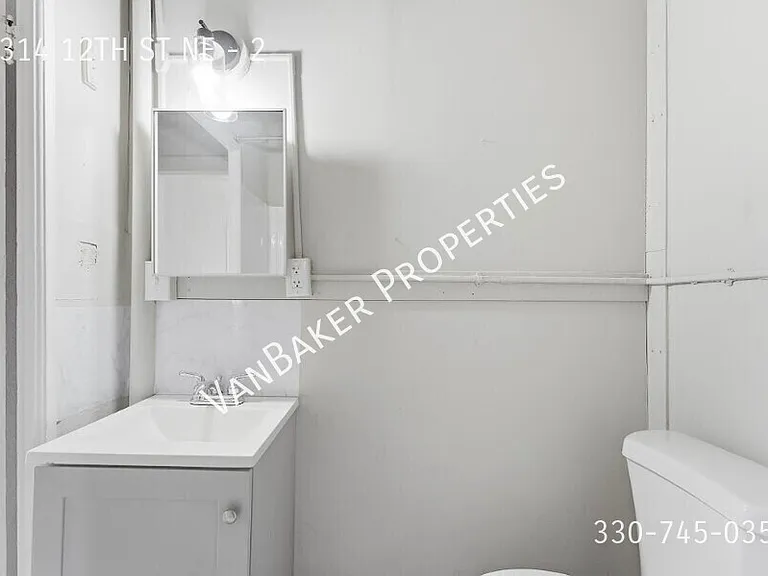 1314 12th St NE #2 — Photo 7