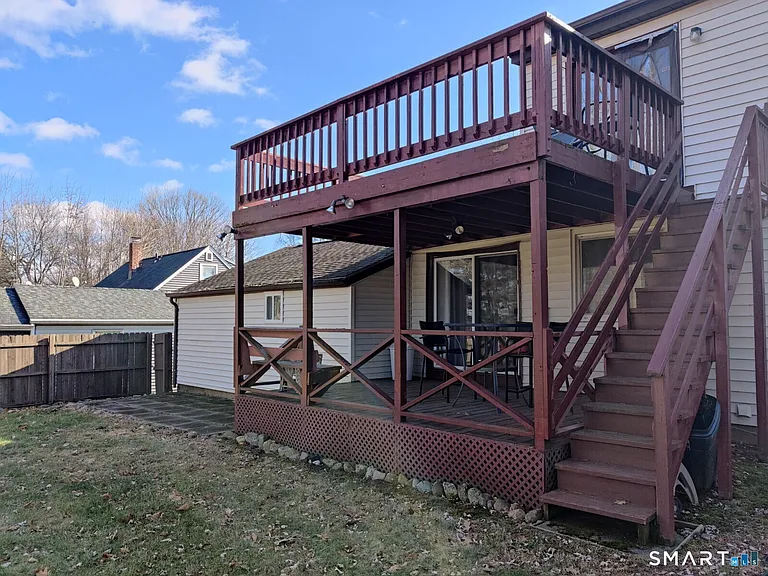 100 Loftus Cir — Photo 16