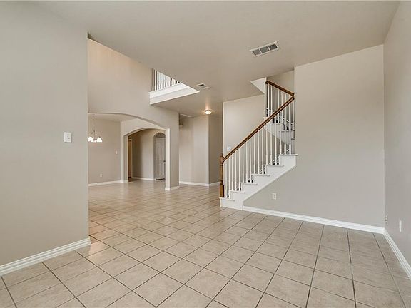 5th image of 4703 Willington Dr