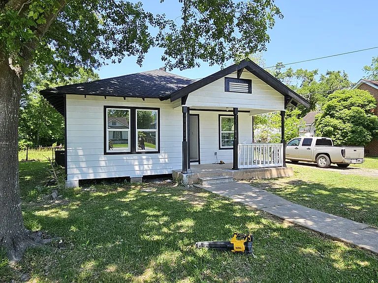 8125 Easton St — Photo 8
