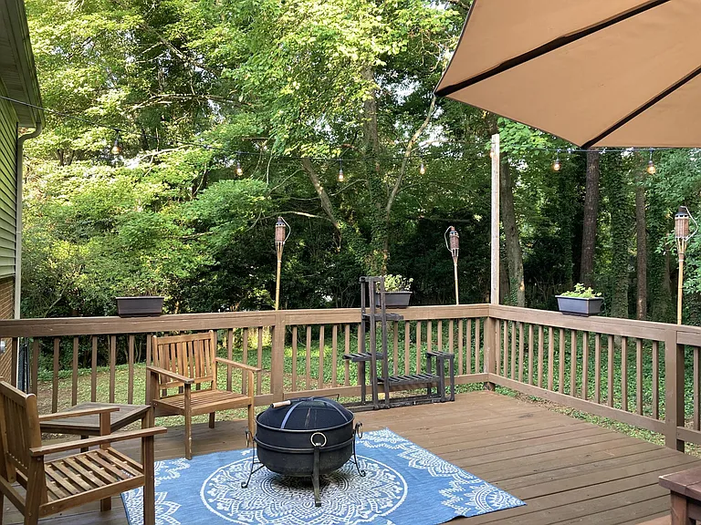 6305 Dixon Dr — Photo 4