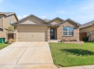 7015 Capella Cir, San Antonio, TX 78252