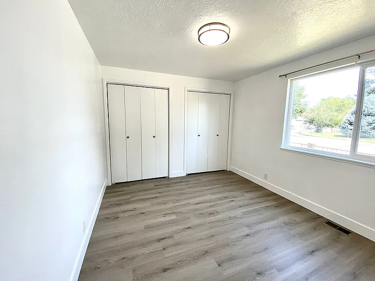 3911 S Minuteman Way — Photo 33