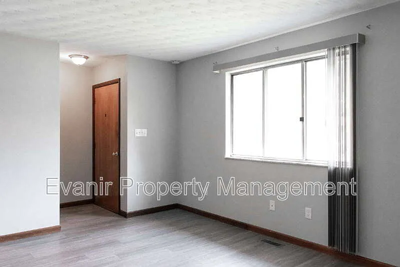 2 bed, 2.0 bath, 1196 sqft, $1,550 — Photo 4
