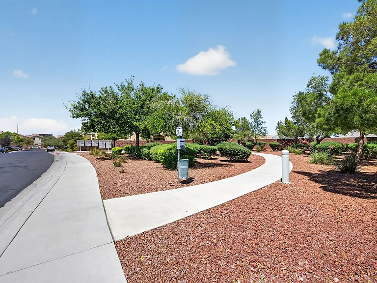 10660 Cumberland Creek Ave — Photo 49