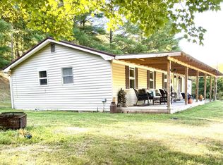 41100 Darwin Rd, Shade, OH 45776