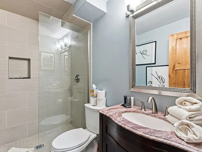 412 S Main St #221 — Photo 15