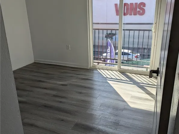 643 East Broadway, Long Beach, CA 90802
