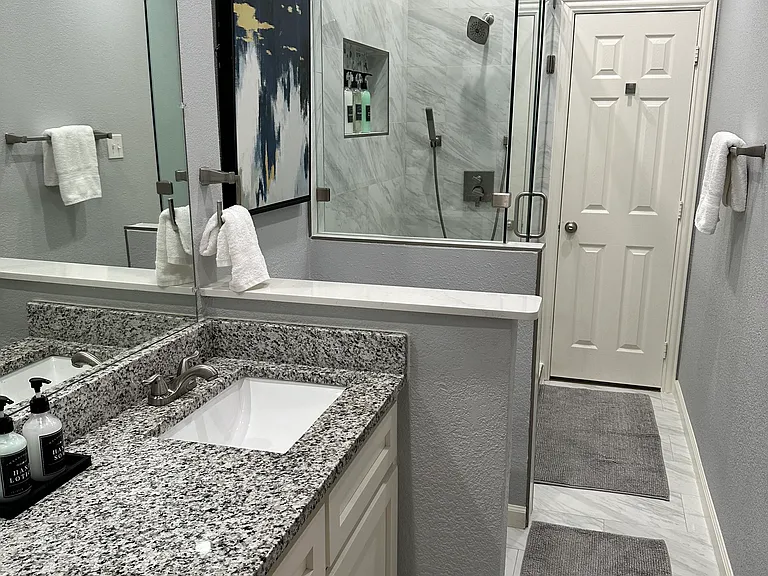 2506 Spring Hill Ln — Photo 10