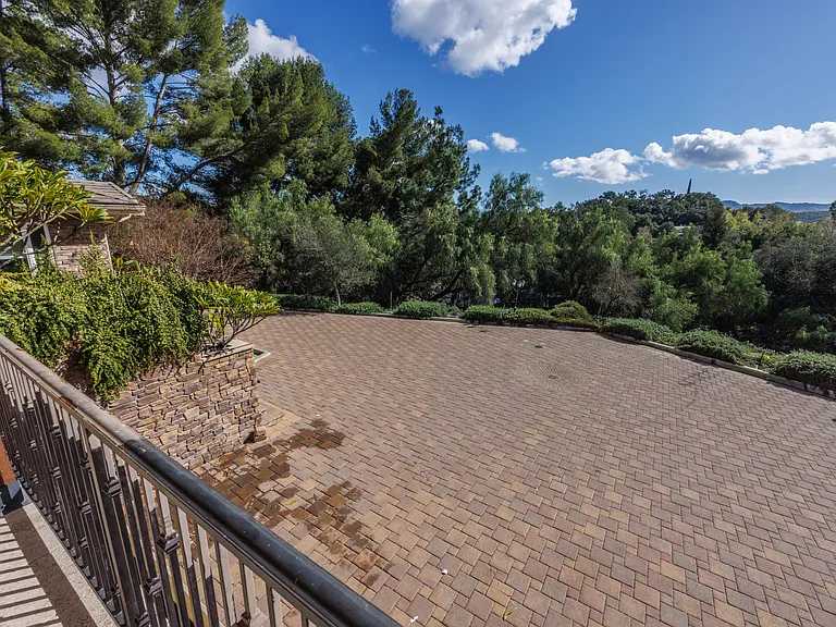 6029 Fairview Pl — Photo 55