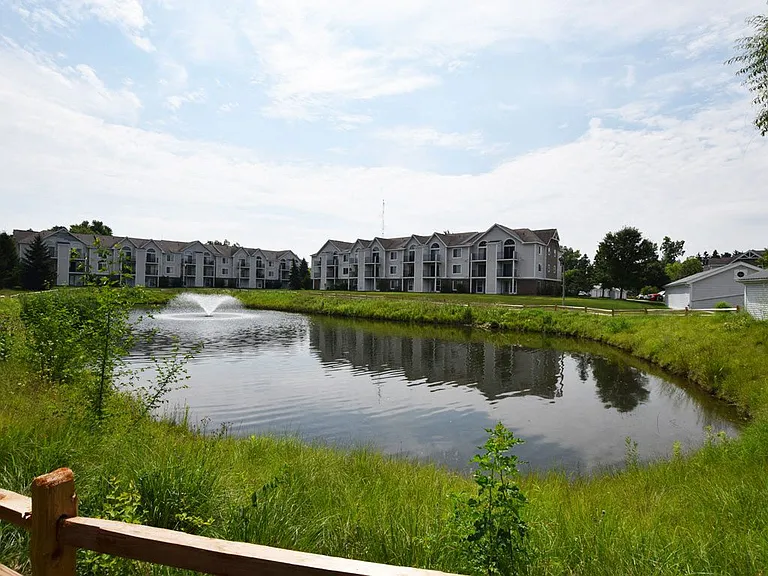 Canal 2 Apartments — Photo 42