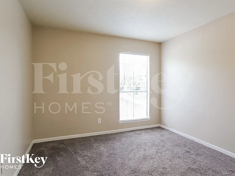 4754 Hickory Downs Dr — Photo 12