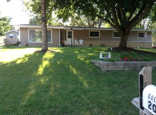 200 Arneson Rd, Barneveld, WI 53507