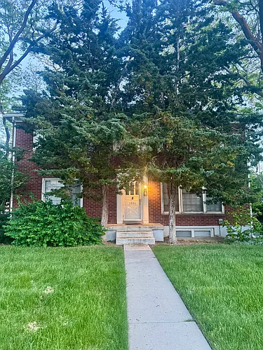 1862 E Sunnyside Ave Photo 1