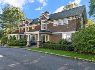 819 Monument St, Concord, MA 01742