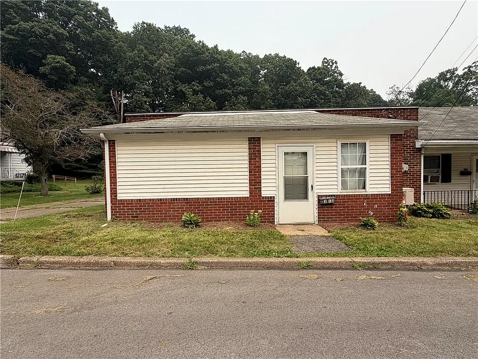 318 Penn Ave #2