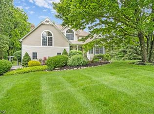 7 Partridge Dr, Blairstown, NJ 07825