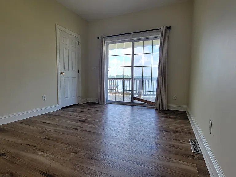 137 Fern Haven Ln — Photo 8