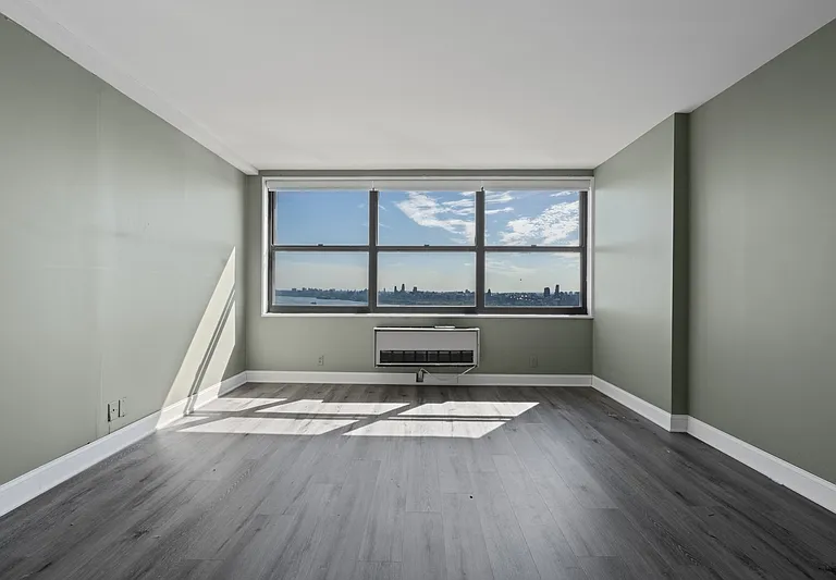7004 John F Kennedy Blvd E #1-42C — Photo 4