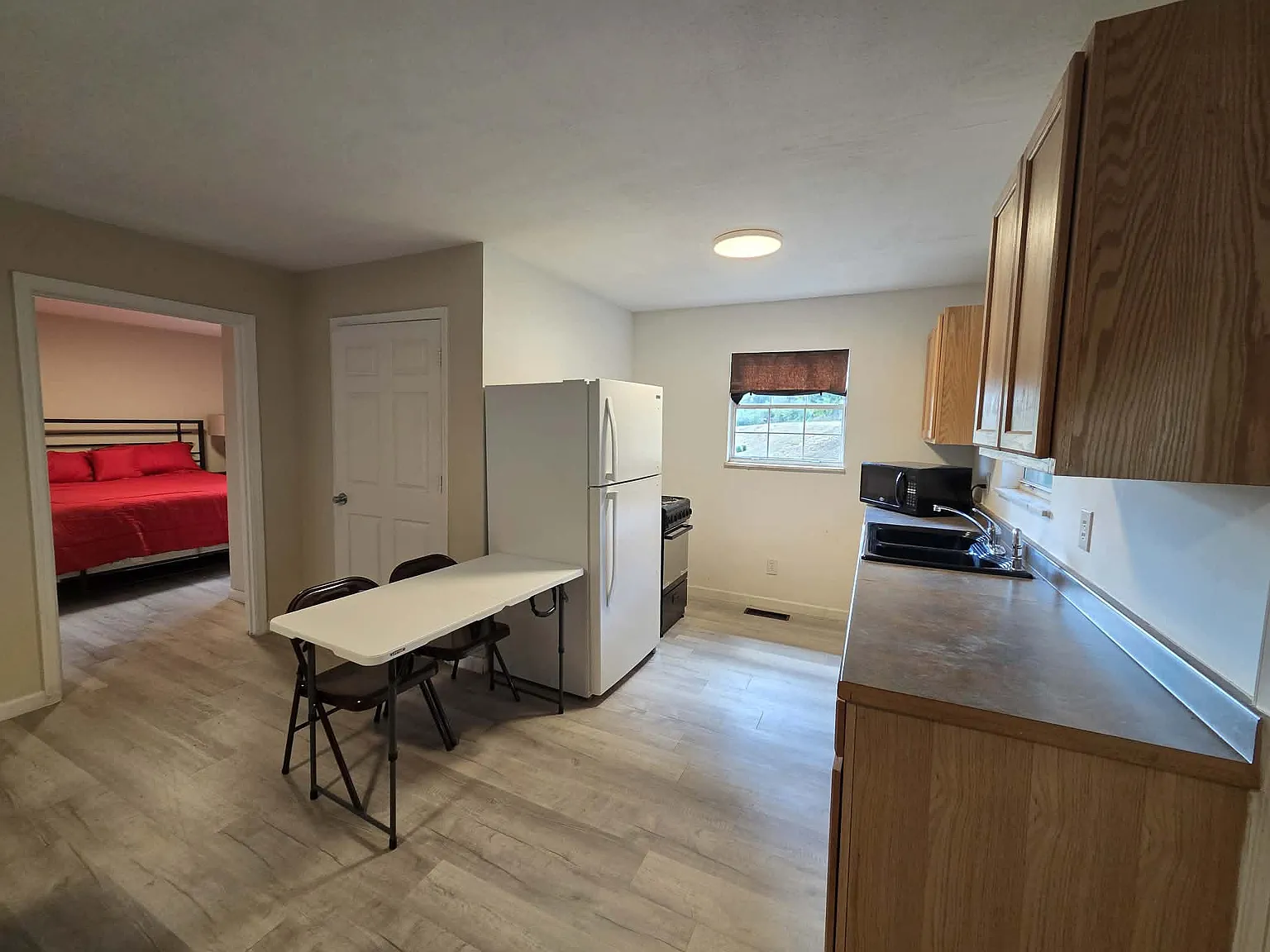 2 bed, 672 sqft, $1,600 — Photo 3