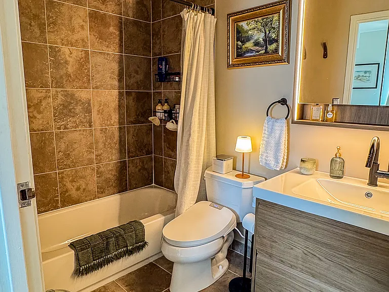 6533 E Jefferson Ave #404J — Photo 32
