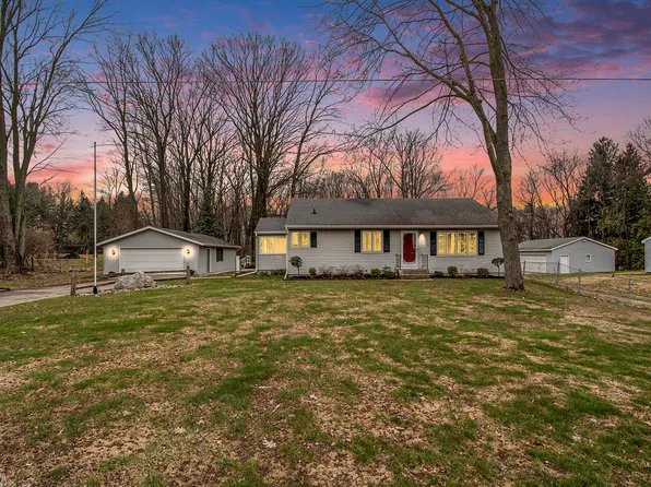 111 Collindale Ave SW, Grand Rapids, MI 49534