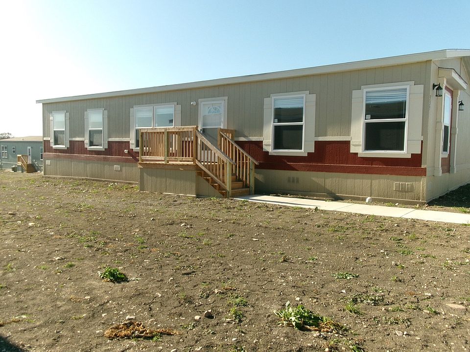 1st image of 129 Pineland Ave #161